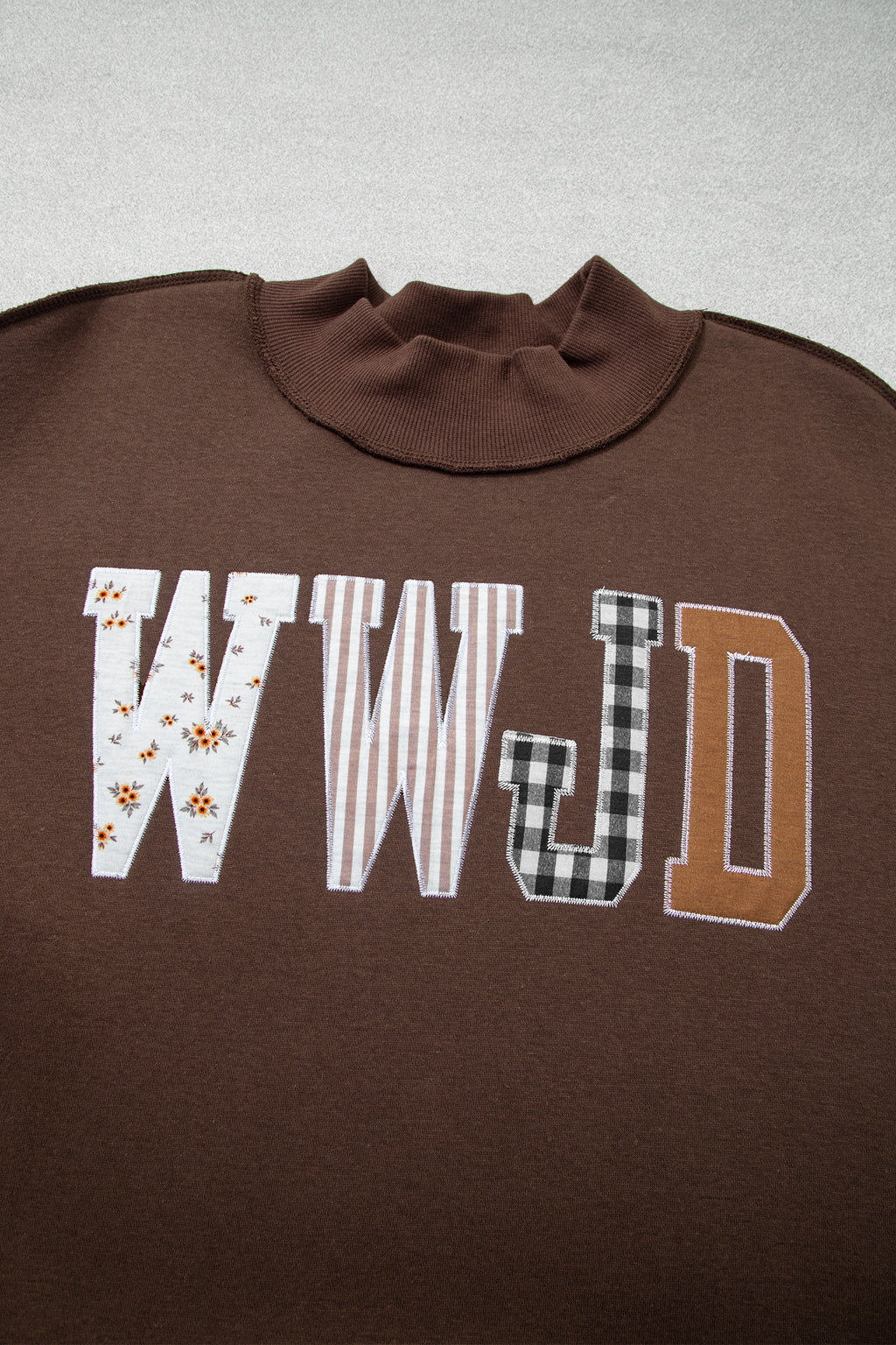 Gray WWJD Mix Pattern Letter Graphic Exposed Seam Loose Plus Size Sweatshirt